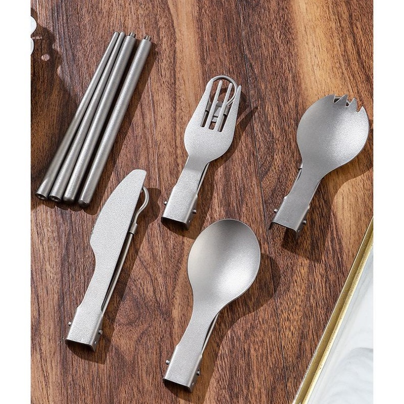 طقم أدوات طعام قابل للطي من ال - مراجعة Camping Cooking Cutlery Set وسعره
