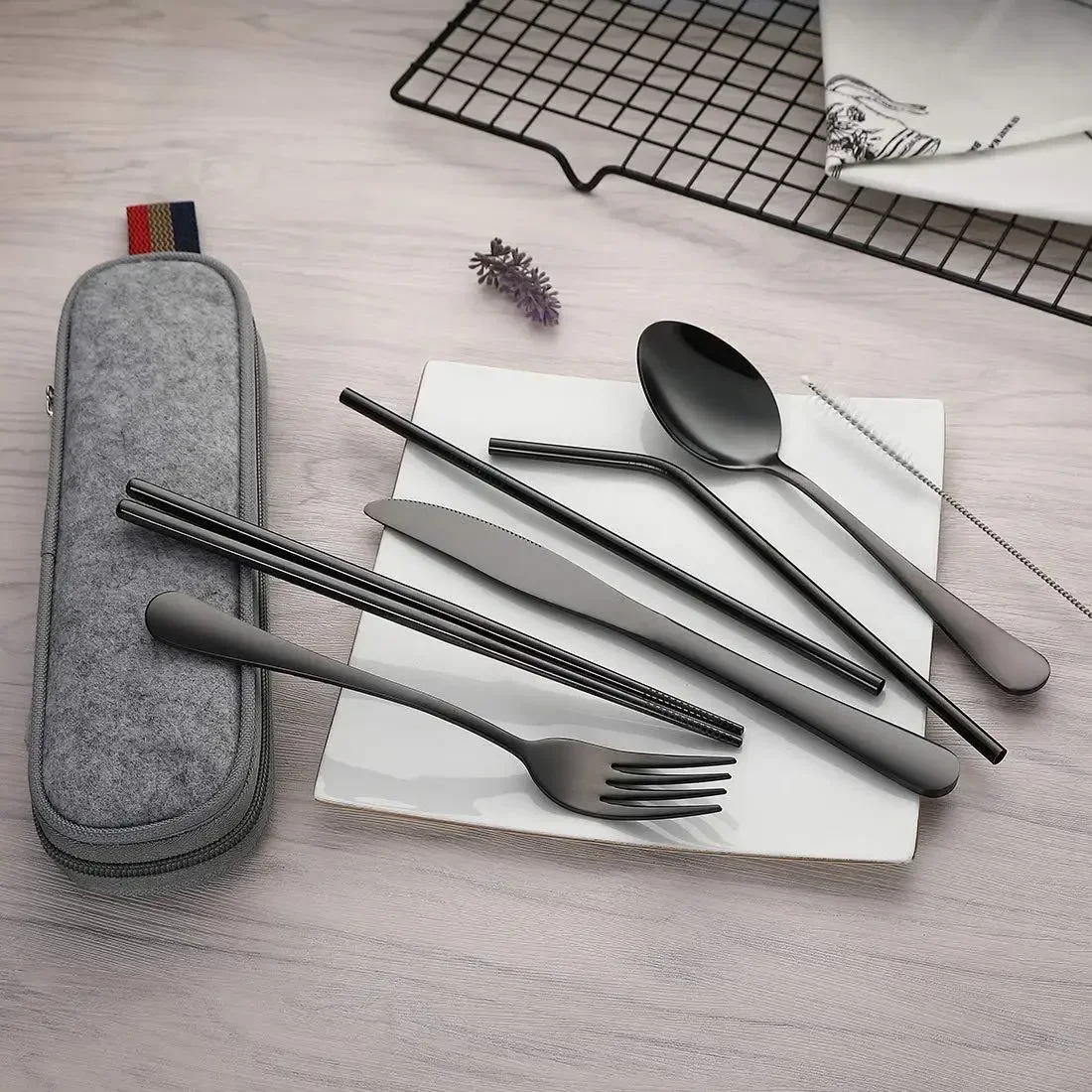 طقم أدوات مائدة للسفر قابلة لإ - مراجعة Camping Cooking Cutlery Set وسعره